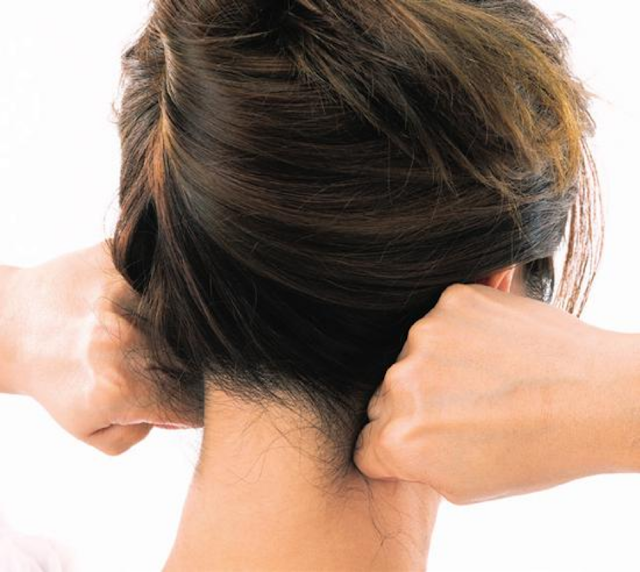 어깨와 목 긴장 풀기