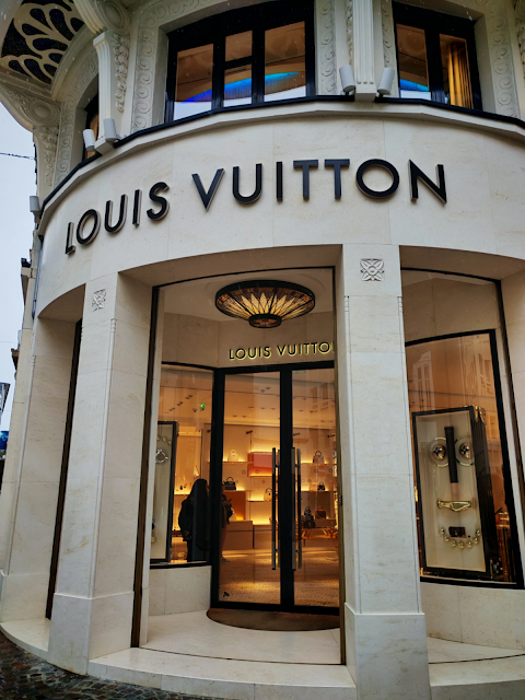 루이비통 매장